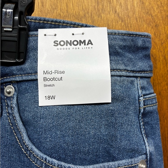 Women’s plus Sonoma Light Blue Denim - Picture 4 of 5